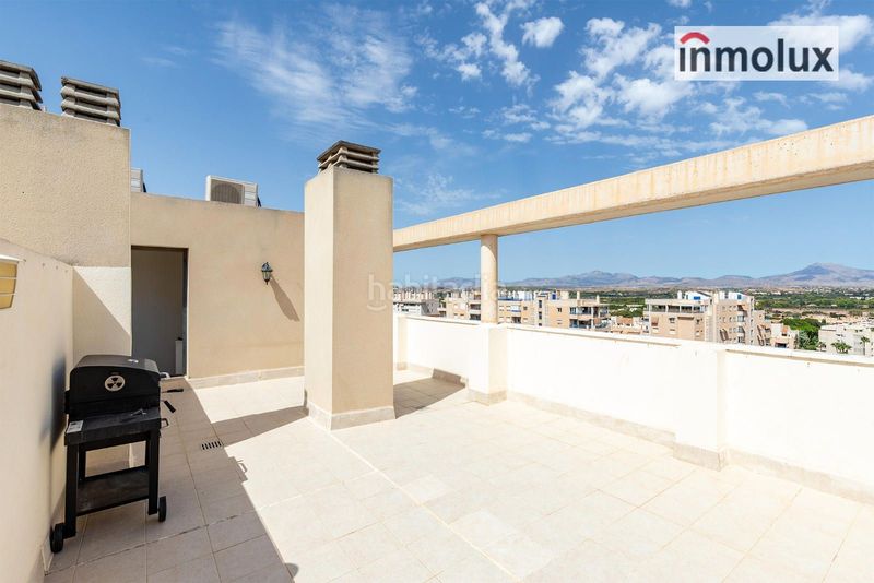 Foto db6133d4-d8c1-4606-a4d2-f8f2b7ed1d00. Dúplex amb calefacció piscina a Playa de San Juan Alicante