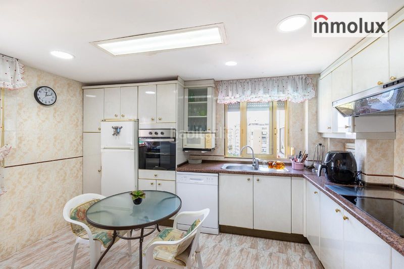 Foto 2564e248-98c3-43e6-a612-5da9eb8b4650. Flat with heating parking pool in Albufereta Alicante