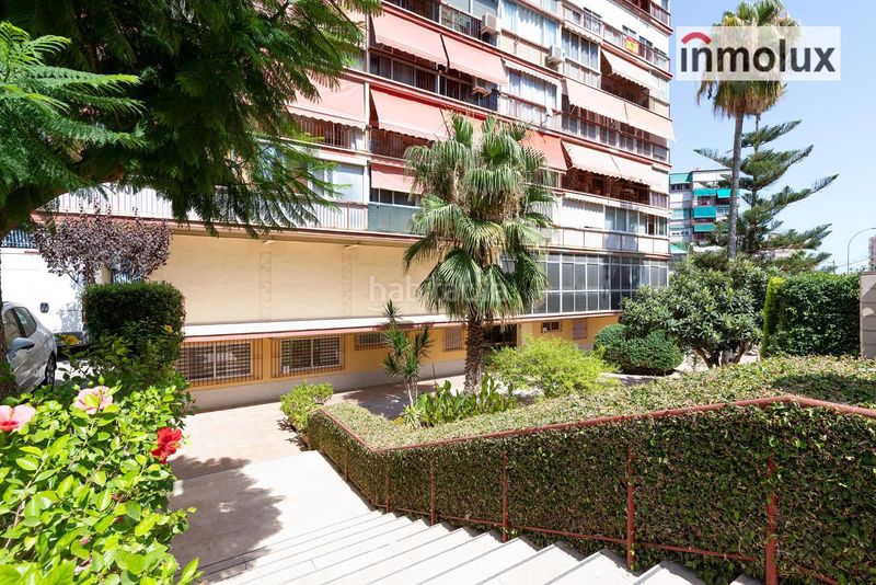 Foto 7950ac8b-1665-45b1-9f96-5a46ac852d77. Flat with heating parking pool in Albufereta Alicante
