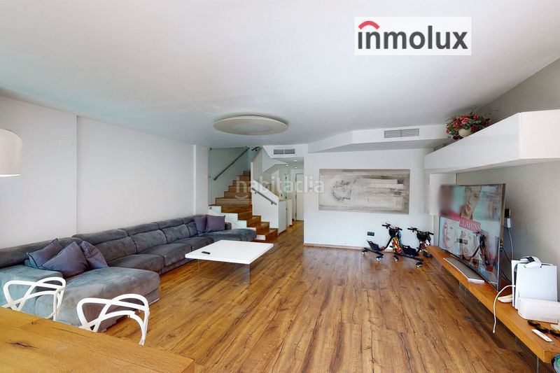 Foto fab5c5bc-f7f9-460e-aa74-2da39f53c56f. Semi detached house with heating parking pool in Alicante golf Alicante