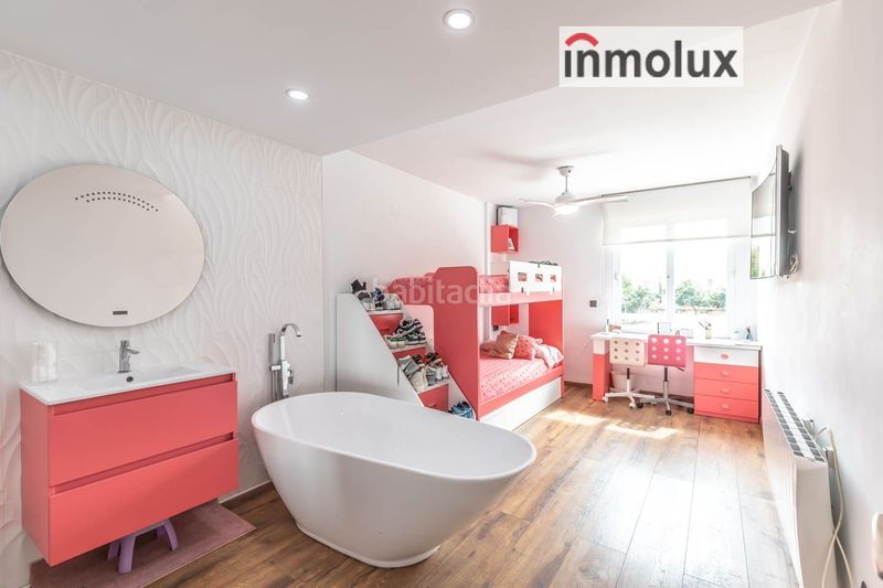 Foto fd668433-e40d-4f19-b8ab-614b07186b3c. Semi detached house with heating parking pool in Alicante golf Alicante