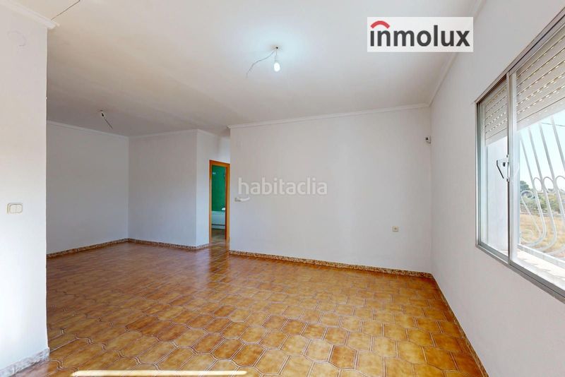 Foto 07d853e7-519d-40bf-adfa-4213568c6054. Xalet amb aparcament a Novelda