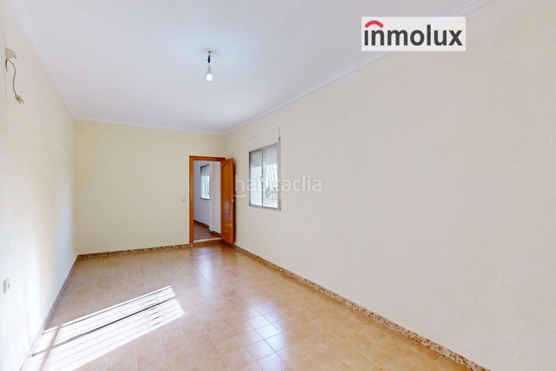 Foto 6bf5f835-4c74-4d90-85a7-7bed0849c40f. Xalet amb aparcament a Novelda