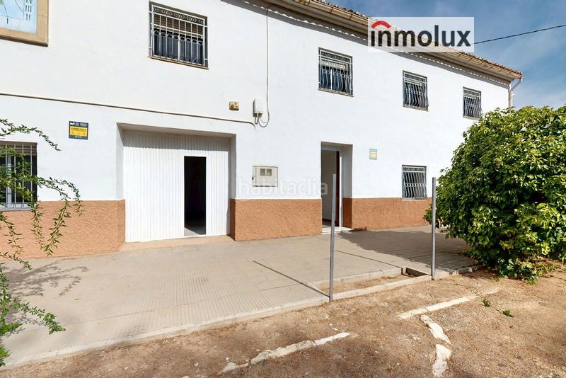 Foto c480d79d-a400-4a6f-8e49-cb2b9c2b4de4. Xalet amb aparcament a Novelda