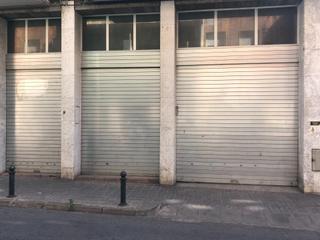 Local Comercial a Plaça Catalunya. Local en venta en manresa