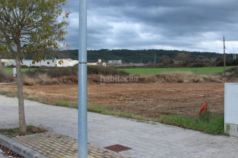 Foto f8595c6e-e5c1-4688-90ce-863e7bd4dfd9. Terreny residencial a Navarcles