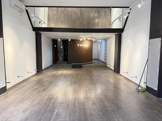Lloguer Local Comercial a Centre - Passeig i Rodalies. Local de alquiler en manresa