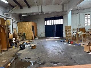 Local Comercial a Poble Nou. Local en venta en manresa