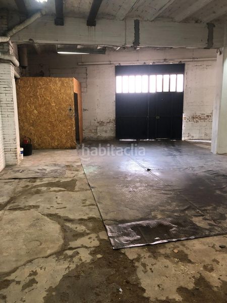 Foto d81ad19f-3263-4b25-89ff-2dd394eac0e2. Local comercial a Poble Nou Manresa