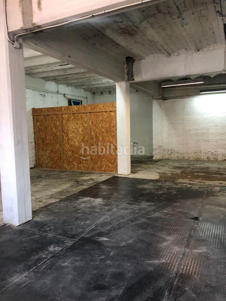 Foto f4d66bac-90d1-40ad-b82f-a30722482074. Local comercial a Poble Nou Manresa