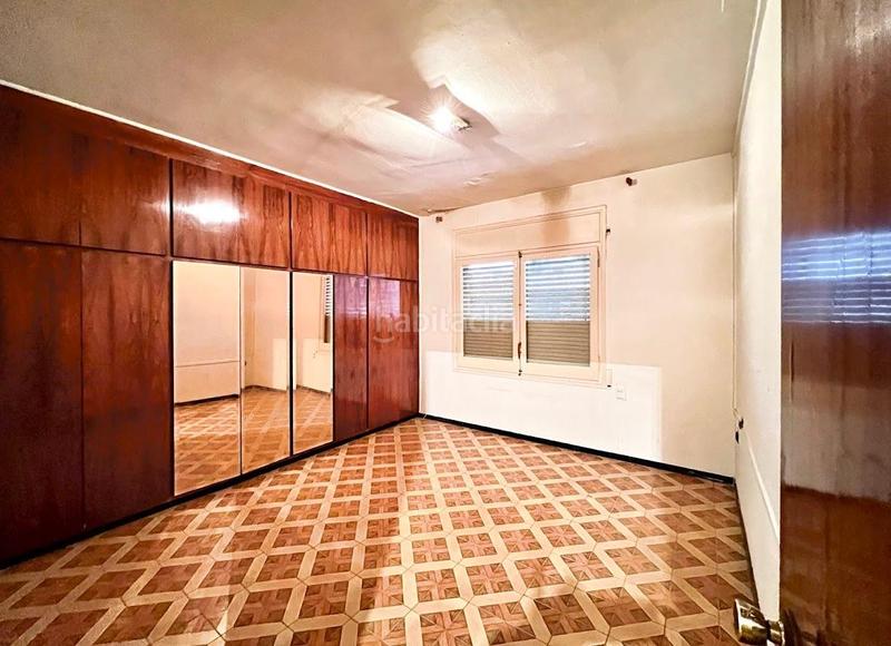 Foto b5b6ff4c-50cf-4677-827e-6637141bbf54. Building in Plaça Catalunya Manresa