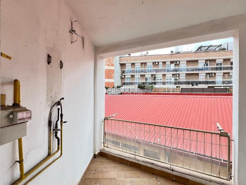 Foto db2f29ae-cdfb-4517-bab9-0875c77e0842. Building in Plaça Catalunya Manresa