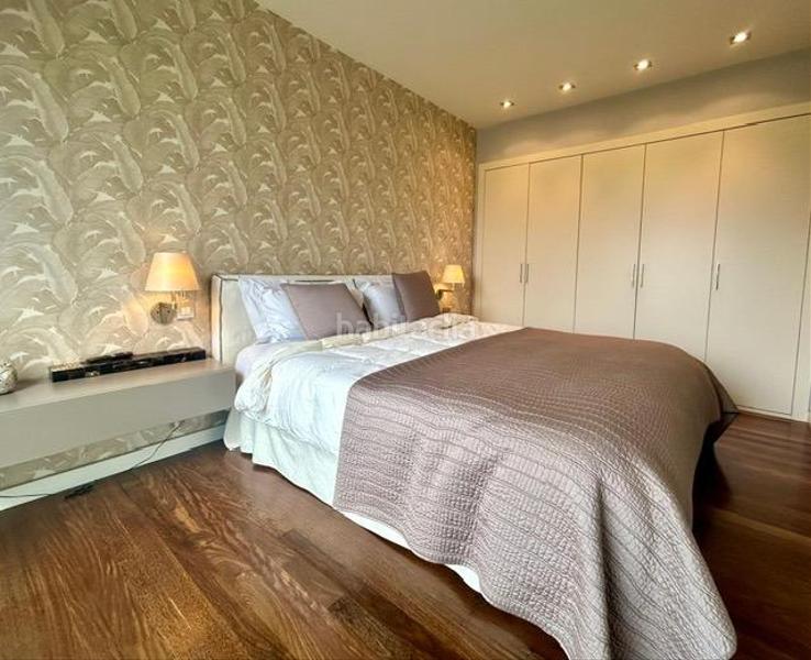 Foto a10b3a4a-a460-421e-a80a-692c2fe64649. Duplex with heating parking in bases de Manresa - carretera de santpedor Manresa