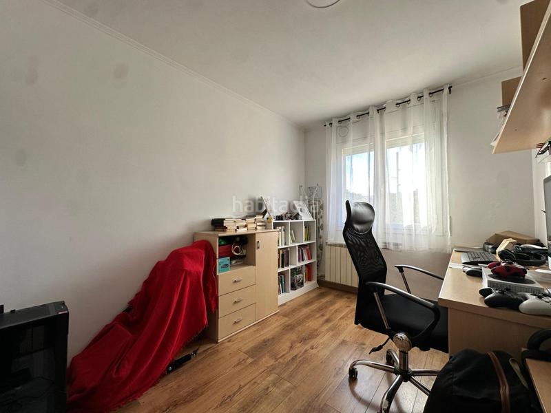 Foto 917f6342-8c53-4fc3-9d87-2763f2bd75dd. Pis amb aparcament a Poble Nou Manresa