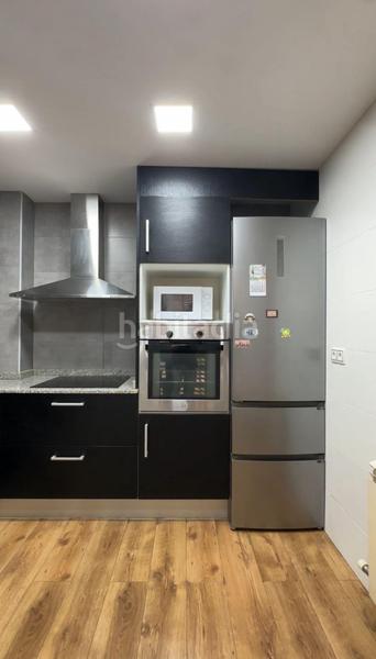 Foto afe6340a-9ed1-41f4-ae39-446c5ed021d5. Pis amb aparcament a Poble Nou Manresa