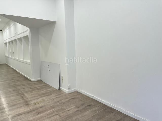 Foto 53082027-3298-43eb-8d9c-d2b31b740fd8. Local comercial a Barri Antic Manresa