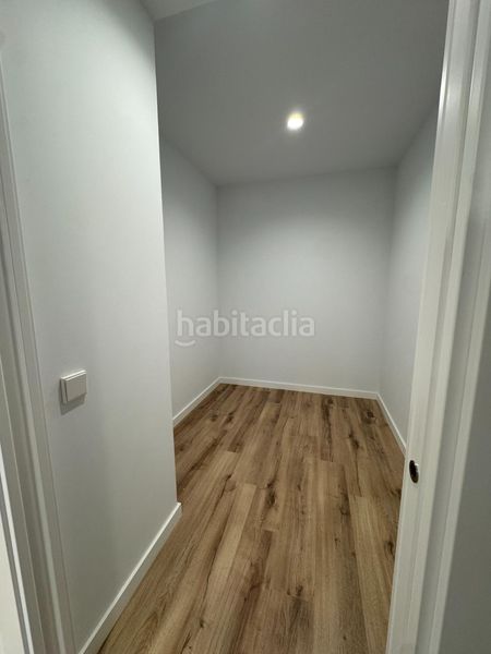 Foto 223acbf1-a299-41d9-9998-617784ef027a. Pis amb aparcament a bases de Manresa - carretera de santpedor Manresa