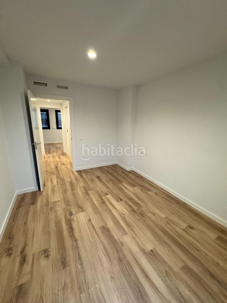 Foto 386b135d-50be-4e7f-9aa7-a5a7275f82f1. Pis amb aparcament a bases de Manresa - carretera de santpedor Manresa