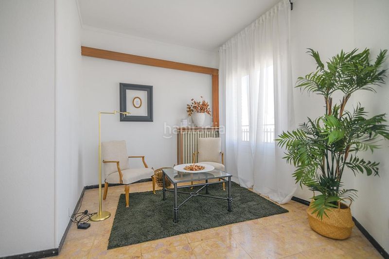 Foto 2f0ae49b-b6d7-43aa-bae5-74ee4b98f2d8. Àtic amb calefacció aparcament a Poble Nou Manresa