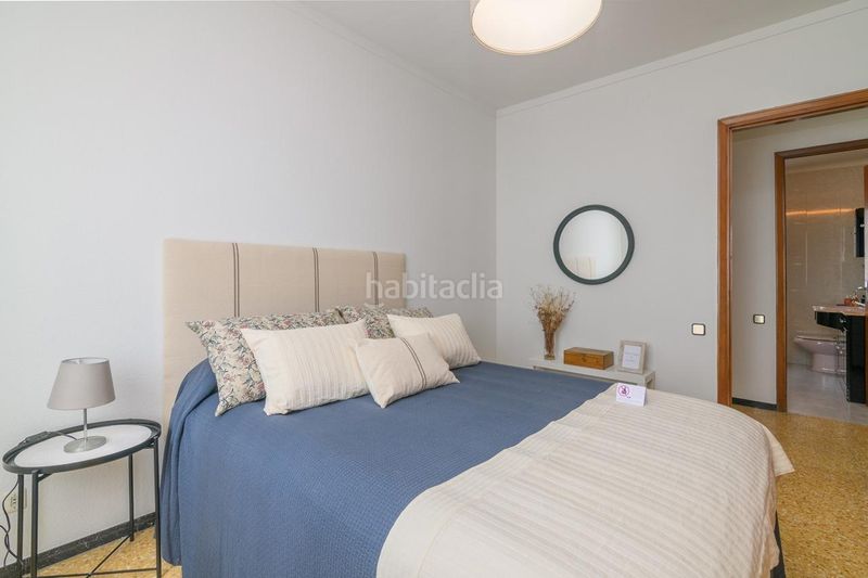 Foto acd6d7a2-4bdc-4307-b065-7ba317e436d4. Àtic amb calefacció aparcament a Poble Nou Manresa