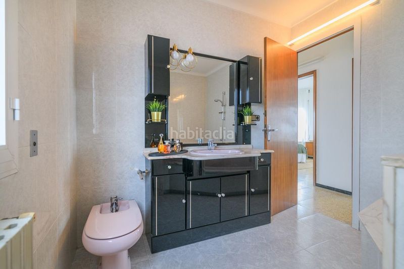 Foto b76a0855-2550-49de-a7b2-82a0bd2b1000. Àtic amb calefacció aparcament a Poble Nou Manresa