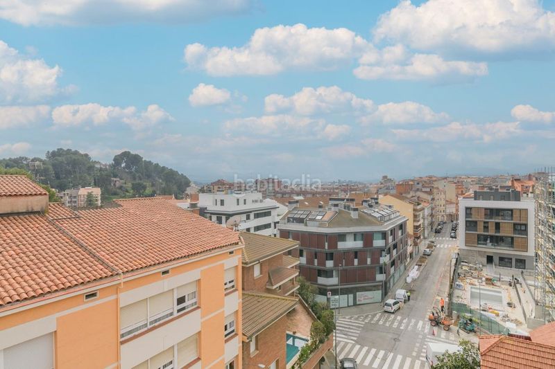 Foto cbbb1946-c7a1-48d6-aa93-dbd4d28d7078. Àtic amb calefacció aparcament a Poble Nou Manresa