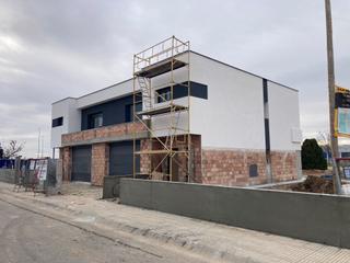 Maison jumelée à Verge de montserrat. Promoción de casas pareadas de obra nueva, trato directo de prom