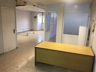 Miete Büro in Carrer cardenal domènech 2. Preciosa oficina, situada en la zona centrocomercial de la ciuda