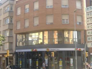 Lloguer Local Comercial a Mollerussa. Oficina situada en un edificio en el centro comercial de la ciud