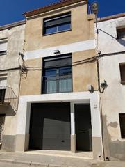 Casa adossada a Raval 8 de maig 69. Promocion de 2 casas adosadas de obra nueva en el poal Casa adossada a Raval 8 de maig 69. Promocion de 2 casas adosadas de obra nueva en el poal