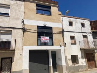 Casa adossada a Raval 8 de maig 69. Promocion de 2 casas adosadas de obra nueva en el poal