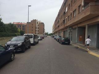 Lloguer Local Comercial a Carrer montsec 4. Estupendo local comercial totalmente equipado, ideal para montar