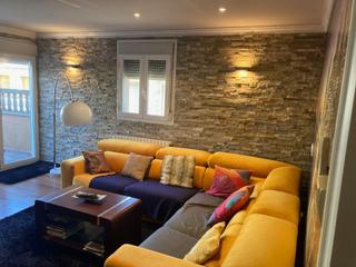 Maison  Diputació 23. Preciosa casa unifamiliar, totalmente renovada, moderna y lumino