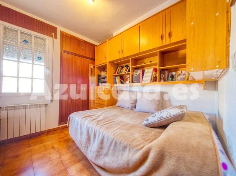 Foto 0a6a5f0f-651e-4d4a-93a9-c4e88e0b31c0. Casa adossada amb calefacció aparcament piscina a Alicante