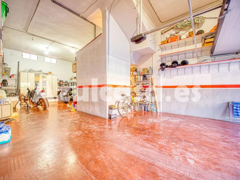 Foto 1d735fe4-9439-4dc6-94d4-8cef0d607f4e. Casa adossada amb calefacció aparcament piscina a Alicante