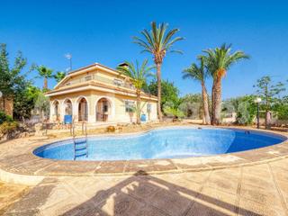 Xalet a Villamontes-Boqueres. Estupendo chalet de 5 dormitorios en san vicente del raspeig