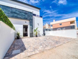 Semi detached house in Monte y Mar. Adosados de obra nueva en gran alacant