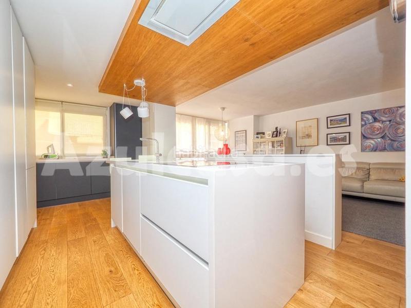 Foto 1da2d41a-eac7-43ee-bdb1-0ad0ce2153c8. Location appartement avec parking piscine dans Garbinet - Parque de las Avenidas Alicante