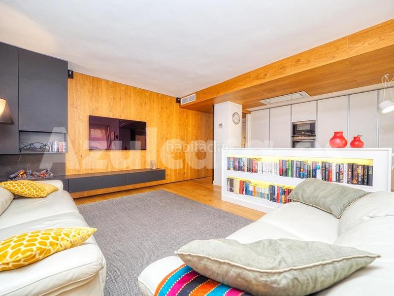 Foto 9133d9a9-5b97-44c5-b5a0-b925b32897bf. Location appartement avec parking piscine dans Garbinet - Parque de las Avenidas Alicante