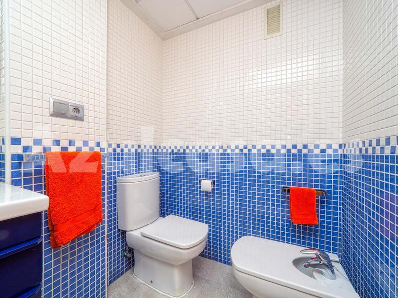 Foto 2f613859-44fe-41a3-ab88-15c4587b878a. Pis amb calefacció aparcament a Los Ángeles Alicante