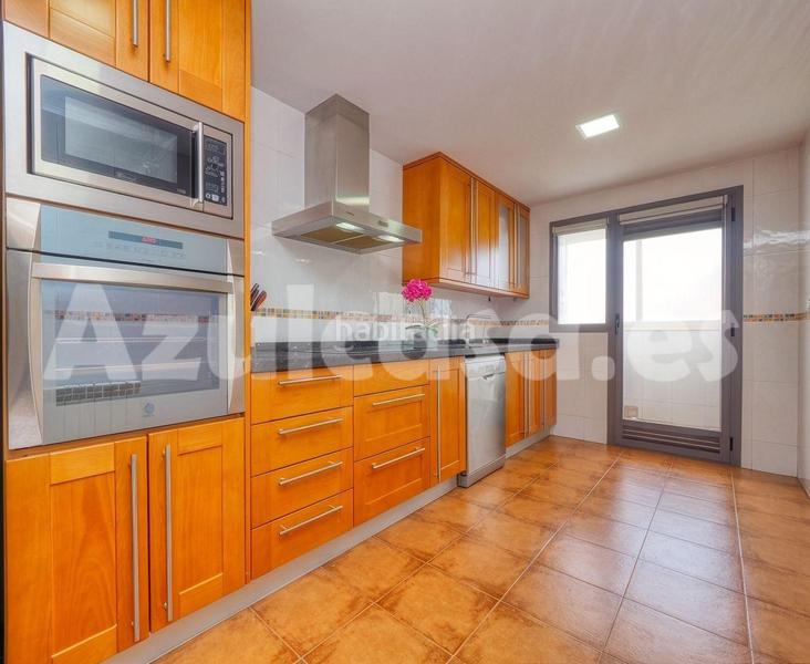 Foto 46d27bee-37f5-4374-9151-96ca91e64052. Pis amb calefacció aparcament a Los Ángeles Alicante