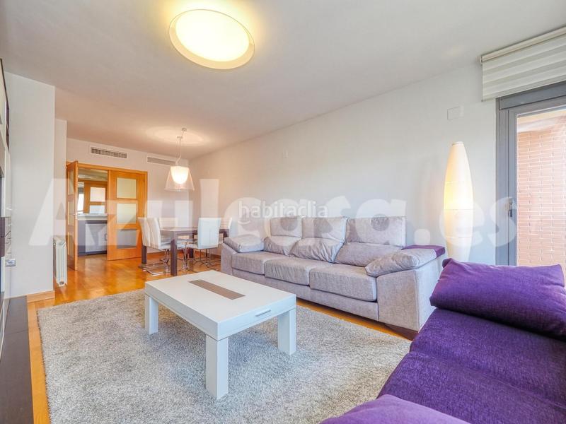 Foto a6e7cc90-921b-4ea8-a31b-150f9e9c9e10. Pis amb calefacció aparcament a Los Ángeles Alicante