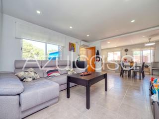 Appartement à Playa Muchavista. Estupenda vivienda reformada de 3 dormitorios y 2 baños con urba