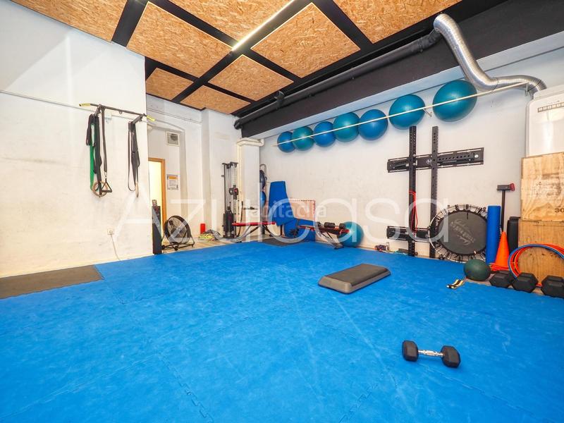 Foto efb4a2d6-4d5f-4c97-a1ba-c1c9b23422ef. Local comercial a Ensanche-Diputación Alicante