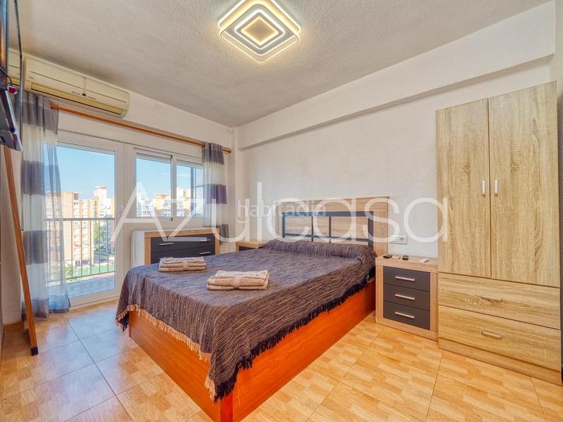 Foto bb1f1c0e-dc15-41fb-99f2-e7d23bf7f3e2. Appartement avec parking piscine dans Playa Muchavista Campello (el)