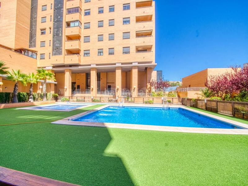 Foto e7dd34de-76de-45a3-a41b-f947cb9a38af. Ático  de 3 dormitorios en gran vía en Garbinet - Parque de las Avenidas Alicante