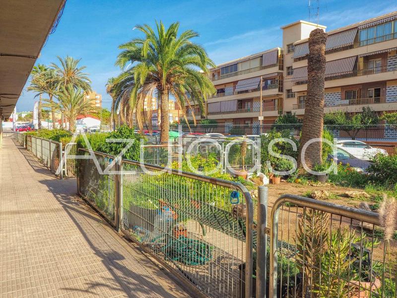 Foto 1f2ff870-2a03-4e93-b15c-c07fc5d11bd6. Local comercial a Tómbola Alicante