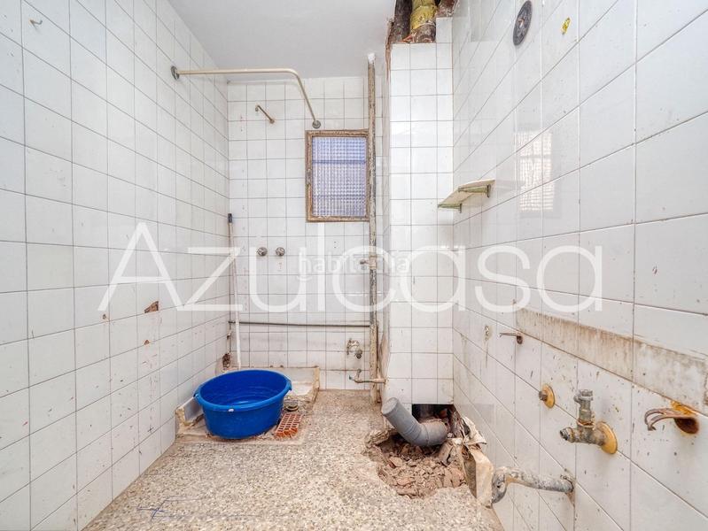 Foto bde30aa3-f7ea-4c70-a031-60201a749207. Local comercial a Tómbola Alicante