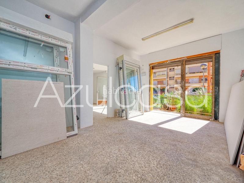 Foto e5b362ba-de15-4201-9abb-29e472221c22. Local comercial a Tómbola Alicante