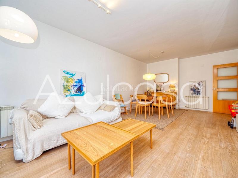 Foto 31139282-339d-46d0-a34e-84481642ba51. Pis amb calefacció a Ensanche-Diputación Alicante